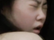 小夫妻周末大白天在家激情做爱 女的身材绝对一流 那一对奶子看见就流口水