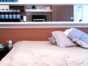 样子憨厚的英国小伙国内嫖妓手机约炮高素质校花级美女