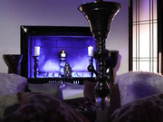 天然黑发美女凯莉鸡巴上滑动湿漉漉的阴户