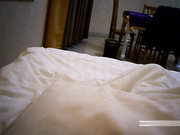 獨家推薦 賓館鐘點房電話約了個身材苗條長發小姐姐全套服務 貌似屋裏有點冷幹的太倉促有點不爽 對白有趣～1080P高清