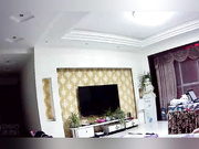 居家攝像頭黑客破解拍攝到的高挑少婦被矮冬瓜武大郎樣的男人客廳裏舔逼一頓爆操 720P高清