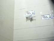 某大型商場公共衛生間拍攝到的各式美女如廁 有個戴著大金鏈子的小姐姐很仔細的摩擦陰唇很大的毛穴 1080P高清