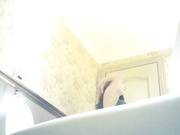 某夜總會公共衛生間拍攝到的各式美女少婦如廁 貌似有個洋妞很是可愛誘人 1080P原版高清