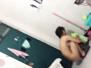 精品推薦 某學院宿舍拍攝到的鄰家漂亮妹子裸體日常 苗條身材饅頭奶子看得讓人欲火焚身 貌似還有點害羞啊 1080P原版高清