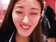 骨感氣質長發妹子穿著情趣制服裝星級酒店開房私會帥氣老鐵啪啪打炮 互相愛撫舌吻後入幹得浪叫連連 國語對白