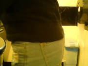 某高檔寫字樓公共衛生間拍攝到的各式OL白領美女如廁噓噓 形態各異樣式看得欲火焚身 720P原版高清