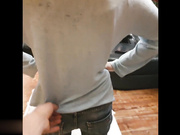 樣子非常淫騷的廣州華美中英文中學劉姓老師和外籍大屌洋男友宿舍激情啪啪 穿著性感蕾絲內褲前後輪插幹得尖叫聲不斷 1080P高清原版