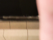 最新流出國內廁拍大神潛入某小區豪華公廁近距離拍攝各式美女少婦如廁 貌似有幾個顏值蠻高的 原版高清