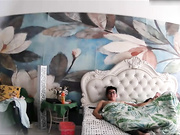 主題酒店荷花房拍攝到的某公司銷售經理眼鏡男與漂亮銷售員妹子偷情私會 幹的有點猛貌似還內射 叫床聲誘人 露臉高清