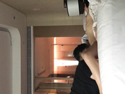 猥瑣哥老同學聚會吃飯灌醉氣質短發小寡婦酒店開房啪啪打炮 熟睡中舔醒後一塊爽 叫床聲銷魂 國語1080P高清