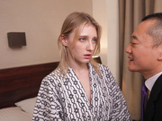 SORA-613 じんかくそうさ洗脳催● ハゲタカファンドの女ボスさま。 - 1of5