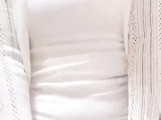 极品女邻居饥渴难耐❤️主动求操情趣内衣配白丝震动棒不停抚慰骚穴 她儿子疯狂拍门喊妈妈