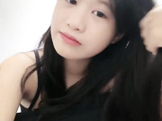 極品清純OO後社會精神小妹,年紀輕輕不學好,紋身抽煙紫薇,重點是嫩