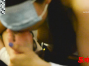 清纯可爱美少女追求完美展示傲人胸器，看久了受不了直接按在床上调教什么才是大鸡鸡