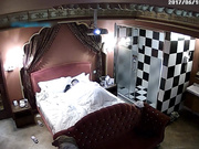 主题酒店投影房偷拍-爱漂亮的小美女正在化妆被迫不及待的中年男子拉到床上啪啪,看样子好像是没把女的操爽!