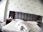 对白清晰鸡巴很大的眼镜哥和女朋友酒店开房啪高清无水印