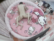 酒店水滴摄像头监控TP考完试出来放松的情侣看她俩玩的样子学问很高深啊