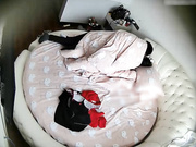 气质性感的白领美女被男友带到酒店后要啪啪,美女不愿意被男的强行一件件脱掉衣服,抠到快高潮时才狠狠操!