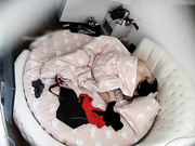 气质性感的白领美女被男友带到酒店后要啪啪,美女不愿意被男的强行一件件脱掉衣服,抠到快高潮时才狠狠操!