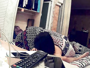 公司性感漂亮的美女白领趁男友出差下班约男同事家中偷情,太能操了把美女都干哭了求饶：啊啊啊,不要了,不要了!