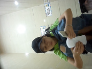 外站流出商场全景女厕偷拍来月经的妹子牛仔裤破得真有特色