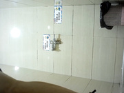 商场全景系列黑丝服务员妹子一定憋了很久尿得很粗一条水柱