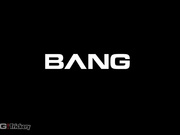 被假制作助理骗奸的少妇