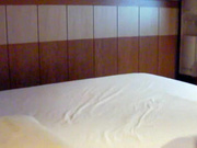 丰满美乳萌妹纸酒店援交，各种姿势被玩弄， 猛男还想再来一次 萌妹子受不了了不想再来在生闷气 哈哈推荐