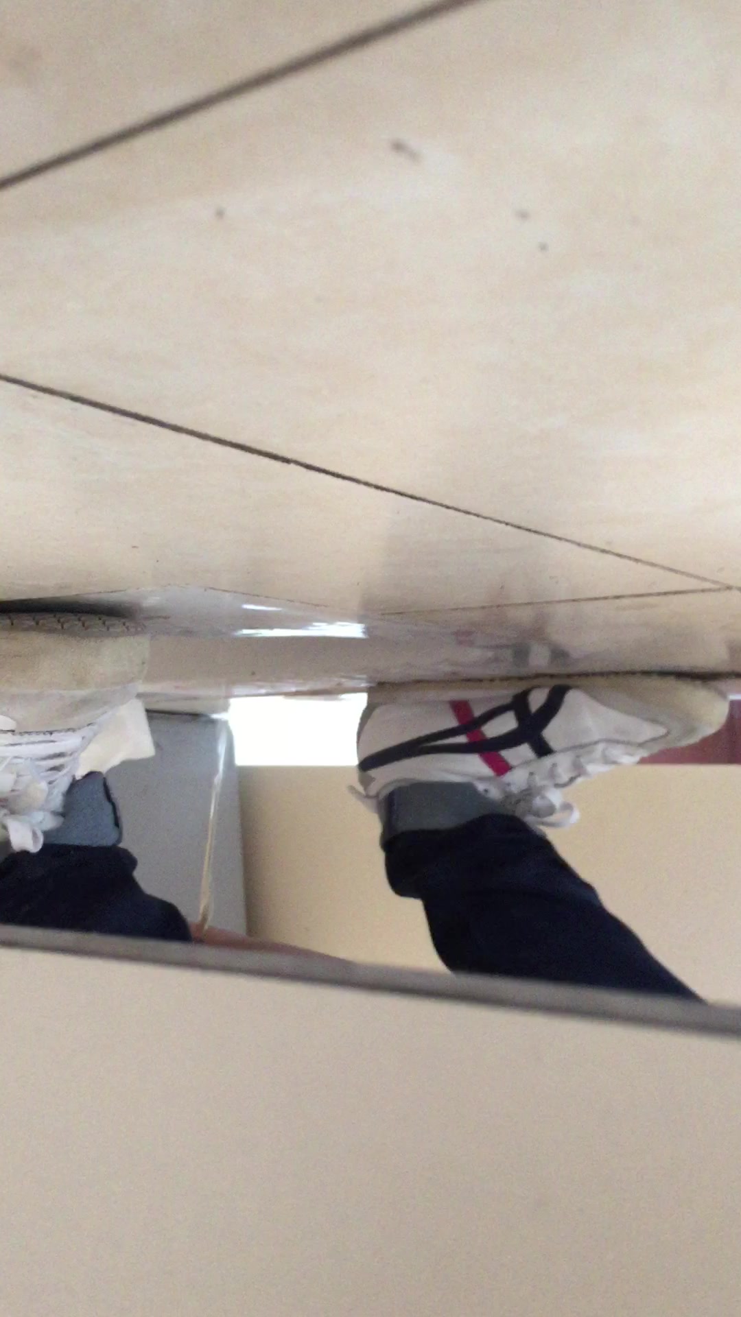 精品厕拍系列 某学院厕所偷拍 美女纷纷排队献B