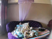 精品酒店情趣房偷拍两个社会小青年带着两个美女轮流在大床上啪啪感觉纹身哥特别猛