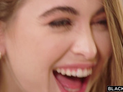 好身材修长美女服务员真疯狂吞吐两根大屌刺激挡不住啪啪作品 妹子有肉屁股诱惑3P激烈性爱冲动了720P高清