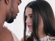 女神丰满肉肉白丝套装一看就硬的不行想操冲动了 真极品尤物啊妹子大屁股高颜值这肉体让人沦陷肾虚720P高清