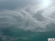 高质量极品高挑的性感小美女看到姐姐搞穴也发骚找了个大鸡巴吞吐舔吸超刺激作品 妹子腿很长粉嫩嫩720P高清