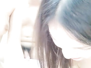 苏苏约闺蜜粉丝玩上位骑乘抽插，操完一个再换另一个呻吟娇喘非常诱人，很是诱惑喜欢不要错过