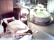 情趣酒店豪华套房水滴摄像头监控偷拍貌似很饥渴很主动的美眉上位骑坐鸡巴720P高清无水印