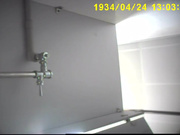 超男双镜头141为同学让坑大便好快,白带从B洞口甩到池里