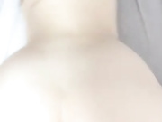 丰满身材毛毛浓密大屁股少妇和炮友激情啪啪，床边翘起屁股后入抽插最后内射非常诱人