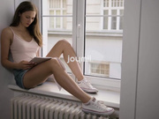 最新流出JOYMII精品大作极品乌克兰美女模特克鲁兹寂寞难耐发骚自摸突降猛男与其大战高潮迭起画面看了令人兴奋