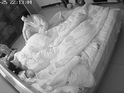 【家庭偷窺第三季】最新破解家庭攝像頭拍攝到的小夫妻日常啪啪過性生活 原版高清