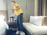 9总全国探花第二场黄先生高颜值蓝衣妹子，扣逼舔弄口交沙发上后入大力猛操_ev