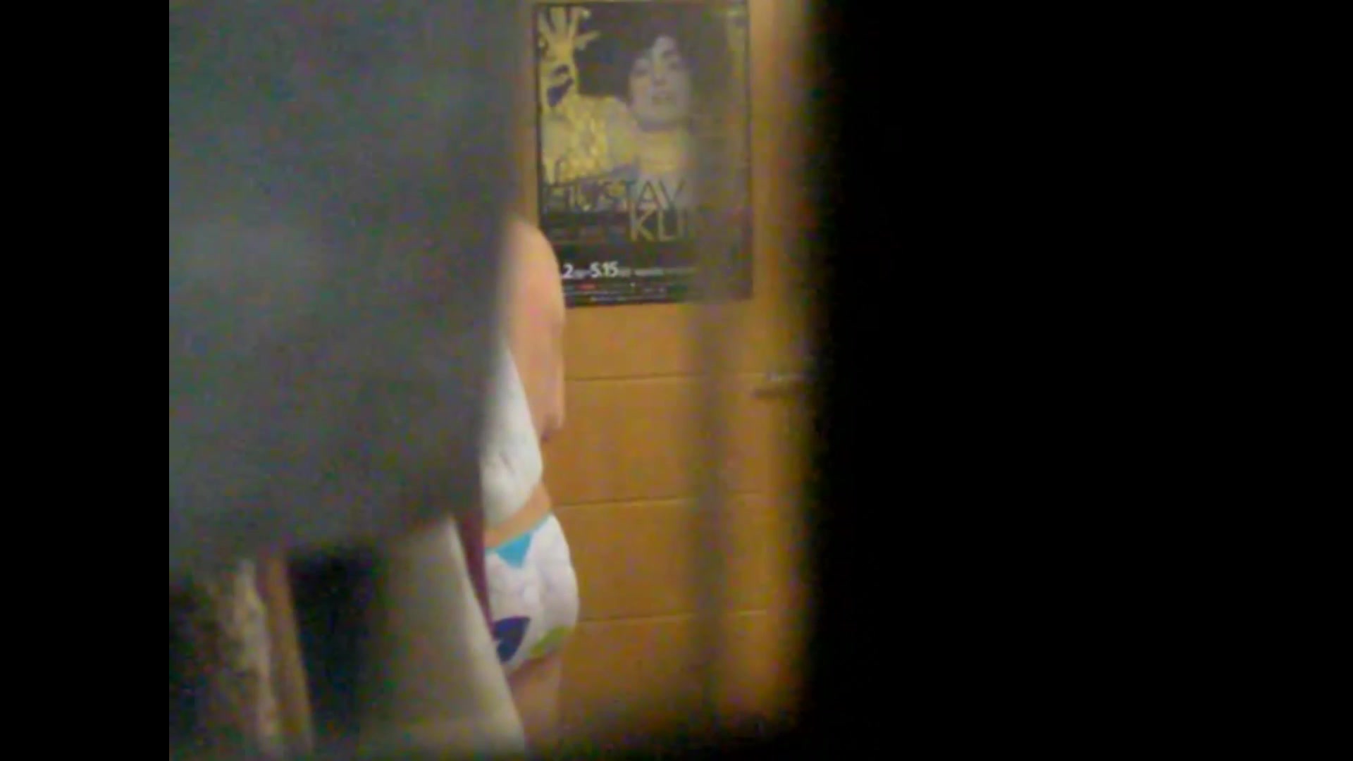 【經典盜攝】猥瑣大師盜錄身材各異美女少婦洗浴更衣 雪白肌膚堅挺美乳看得讓人欲火焚身 1080P原版高清