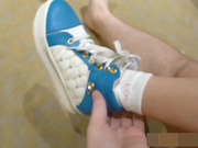 性格开朗活泼清纯美少女嫩妹人小奶大早早入行卖肉被大洋J8干的高潮迭起插的太深表情有点受不了了