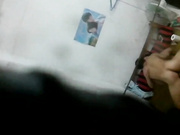 獨家推薦 周末假期一對中年夫婦出租房裏啪啪打炮 互舔互插騎乘幹得嗷嗷直叫 貌似外面還很嘈雜 720P高清