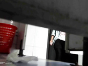 【全網首發】【國內廁拍】大神潛入某高校隔板溝廁多角度偷拍學生美眉噓噓，17人次，肥嫩鮑魚水超多 稀缺資源勁爆收藏～原版高清