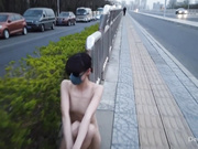 最近很火的北京天使DensTinon极限露出挑战大白天街上全裸行走过天桥进入宜家貌似已被路人发现1080P原版