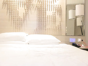 小宝寻花约长相甜美妹子舌吻互摸上位骑乘