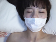 初拍体重42公斤竹竿贫乳娘爱玛酱18岁早熟敏感私处溢出爱液无套抽插中出